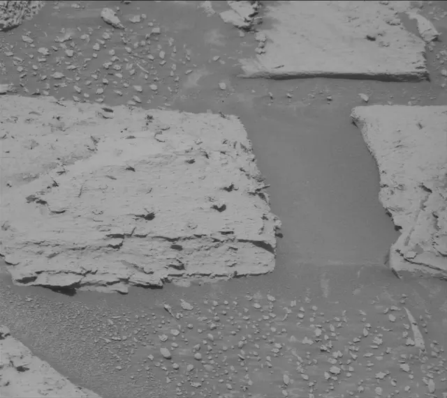 Sol 4030: Mast Camera (Mastcam)