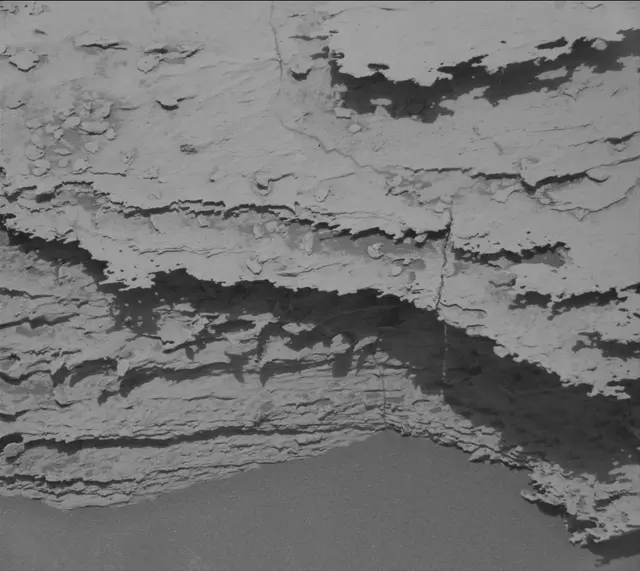 Sol 4030: Mast Camera (Mastcam)