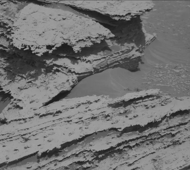 Sol 4030: Mast Camera (Mastcam)