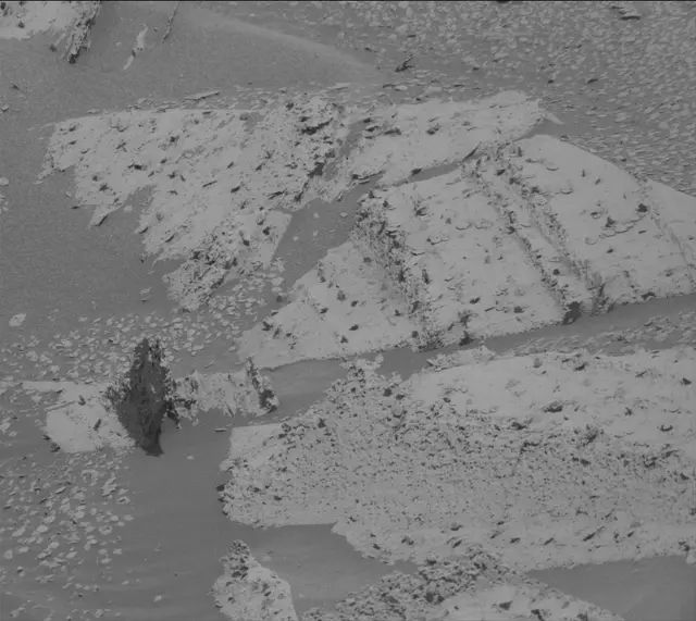 Sol 4030: Mast Camera (Mastcam)