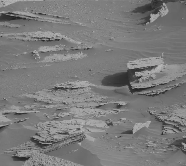 Sol 4030: Mast Camera (Mastcam)