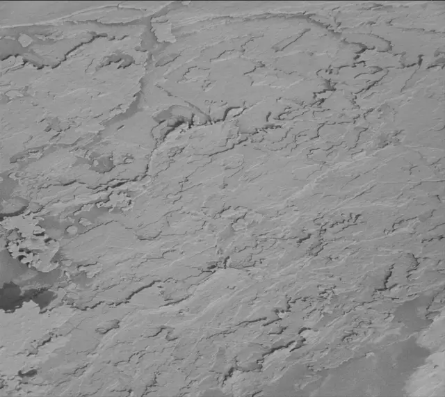 Sol 4030: Mast Camera (Mastcam)