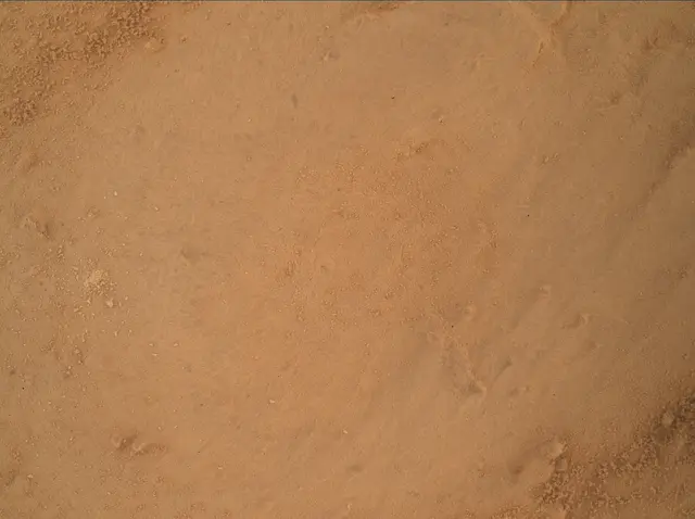 Sol 4030: Mars Hand Lens Imager (MAHLI)
