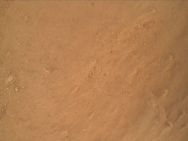 Sol 4030: Mars Hand Lens Imager (MAHLI)