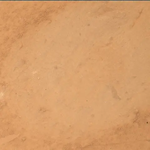 Sol 4030: Mars Hand Lens Imager (MAHLI)