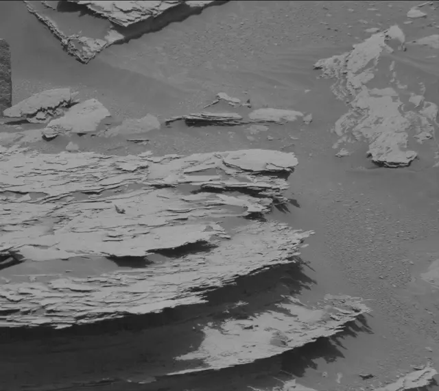 Sol 4032: Mast Camera (Mastcam)