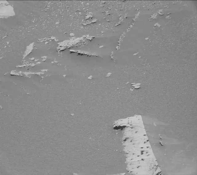 Sol 4032: Mast Camera (Mastcam)