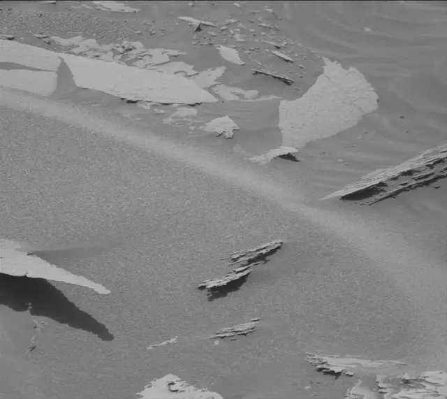 Sol 4032: Mast Camera (Mastcam)