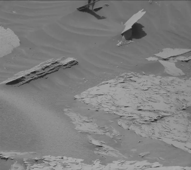 Sol 4032: Mast Camera (Mastcam)