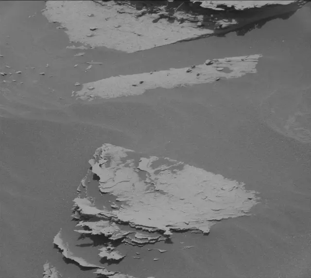 Sol 4032: Mast Camera (Mastcam)