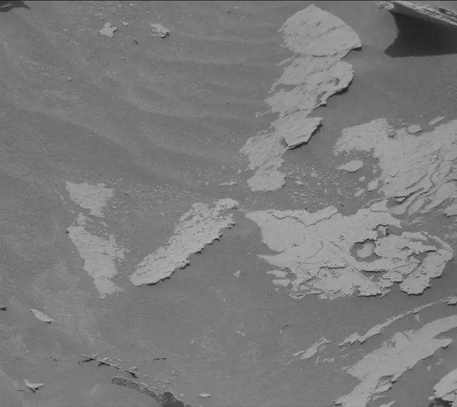 Sol 4032: Mast Camera (Mastcam)