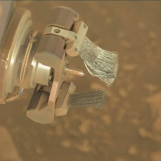 Sol 4032: Mast Camera (Mastcam)