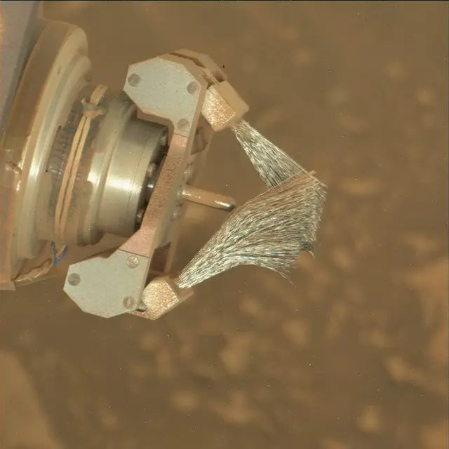 Sol 4032: Mast Camera (Mastcam)