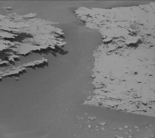 Sol 4033: Mast Camera (Mastcam)