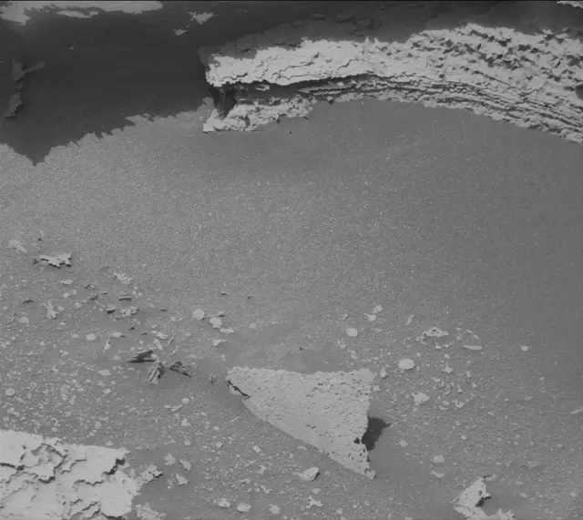 Sol 4033: Mast Camera (Mastcam)