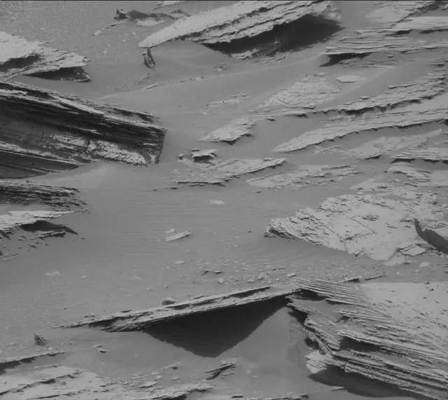 Sol 4033: Mast Camera (Mastcam)
