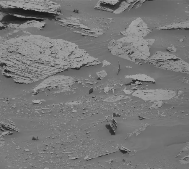Sol 4033: Mast Camera (Mastcam)