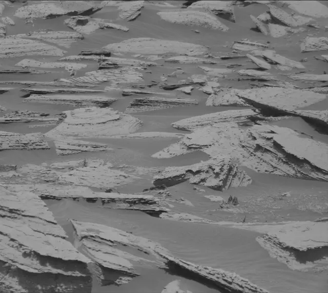 Sol 4033: Mast Camera (Mastcam)