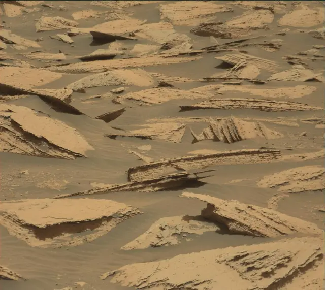 Sol 4033: Mast Camera (Mastcam)