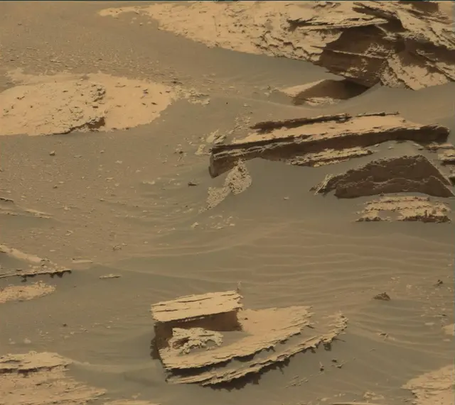 Sol 4033: Mast Camera (Mastcam)