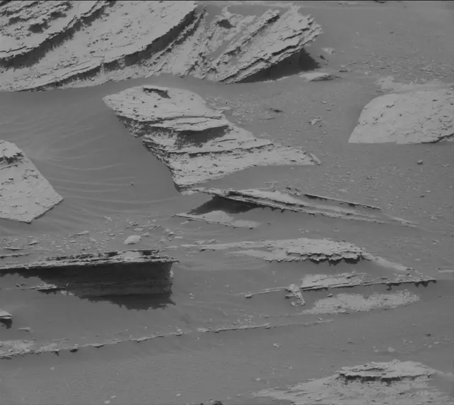 Sol 4033: Mast Camera (Mastcam)