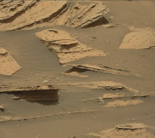 Sol 4033: Mast Camera (Mastcam)