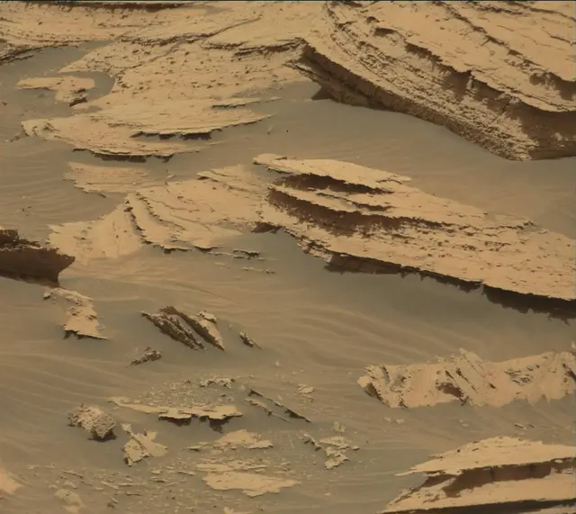 Sol 4033: Mast Camera (Mastcam)