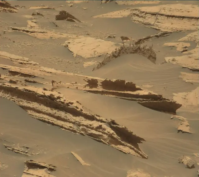 Sol 4033: Mast Camera (Mastcam)