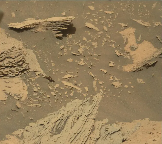 Sol 4033: Mast Camera (Mastcam)