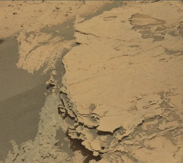 Sol 4033: Mast Camera (Mastcam)