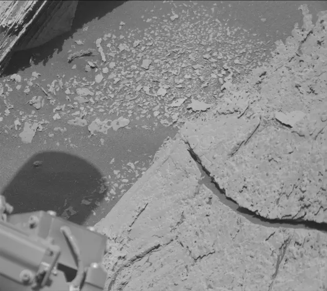 Sol 4033: Mast Camera (Mastcam)