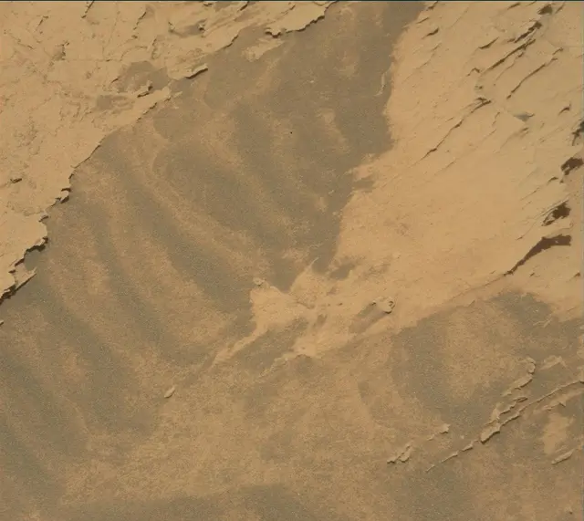 Sol 4033: Mast Camera (Mastcam)