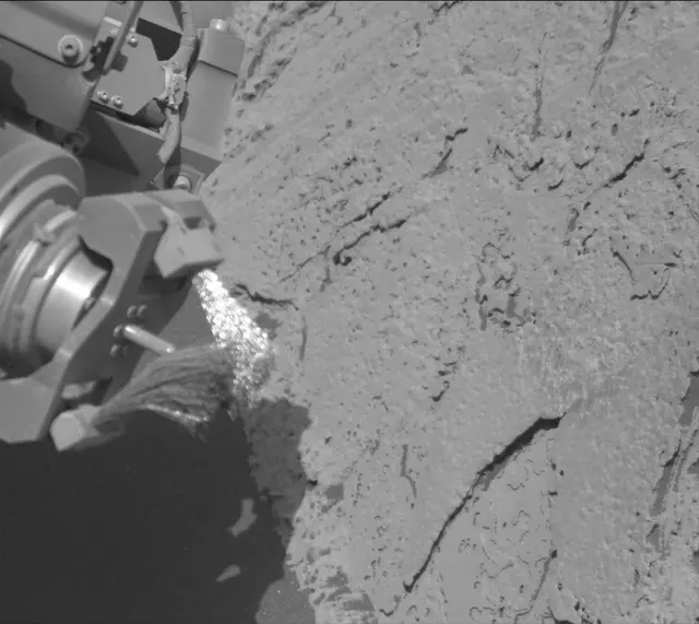 Sol 4033: Mast Camera (Mastcam)
