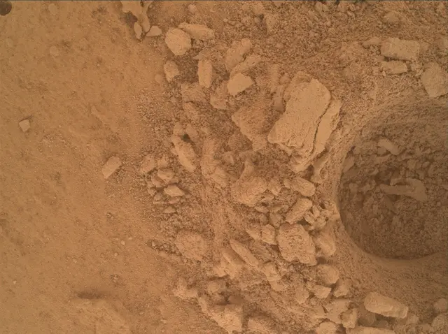 Sol 4033: Mars Hand Lens Imager (MAHLI)