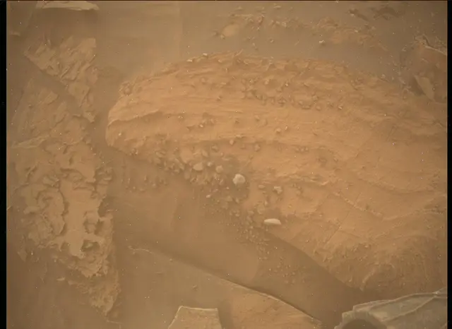 Sol 4033: Mars Descent Imager (MARDI)