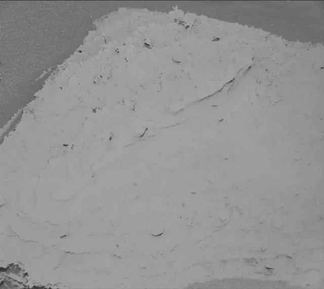 Sol 4035: Mast Camera (Mastcam)