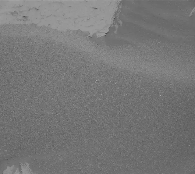 Sol 4035: Mast Camera (Mastcam)