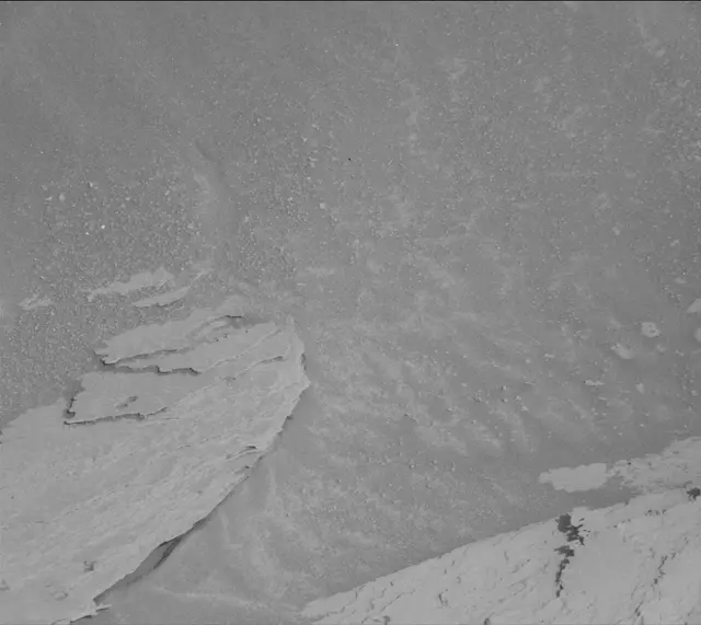 Sol 4035: Mast Camera (Mastcam)