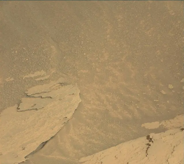 Sol 4035: Mast Camera (Mastcam)