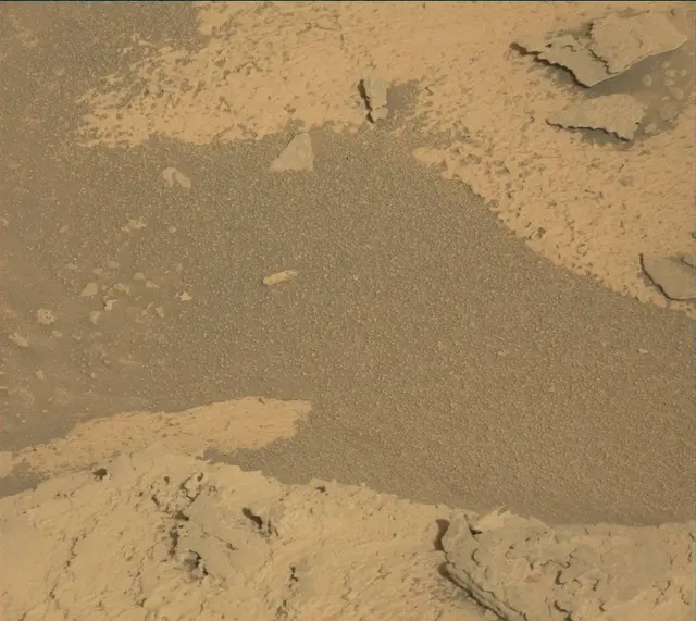 Sol 4035: Mast Camera (Mastcam)