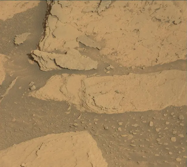 Sol 4035: Mast Camera (Mastcam)