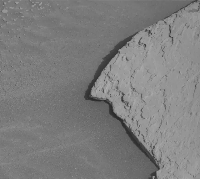Sol 4035: Mast Camera (Mastcam)