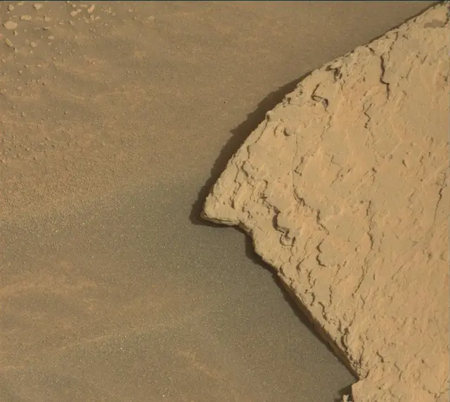 Sol 4035: Mast Camera (Mastcam)