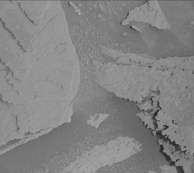 Sol 4035: Mast Camera (Mastcam)