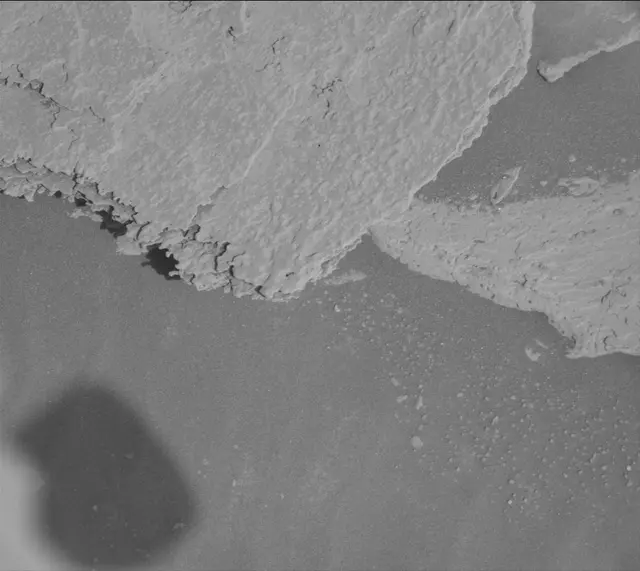 Sol 4035: Mast Camera (Mastcam)