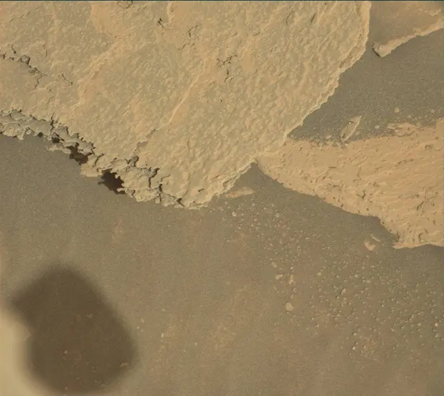Sol 4035: Mast Camera (Mastcam)