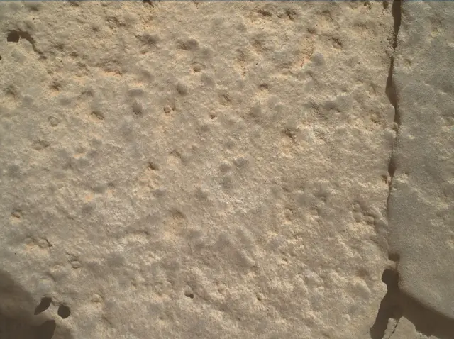 Sol 4035: Mars Hand Lens Imager (MAHLI)