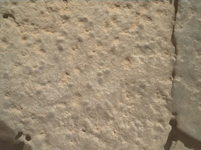 Sol 4035: Mars Hand Lens Imager (MAHLI)