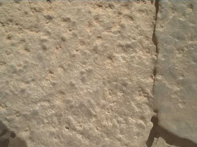 Sol 4035: Mars Hand Lens Imager (MAHLI)