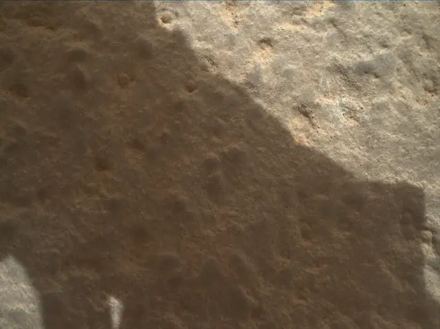 Sol 4035: Mars Hand Lens Imager (MAHLI)